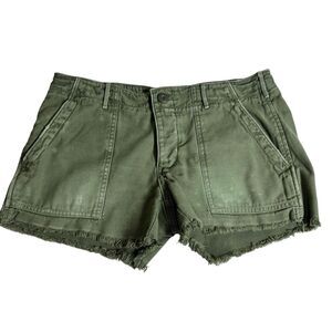 American Eagle Womens 2 Green Distressed Button Fly Raw Hem Shorts Casual Grunge